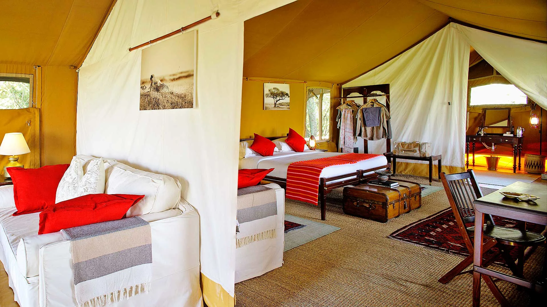 Elephant Pepper Camp honeymoon suite in the Mara North Conservancy